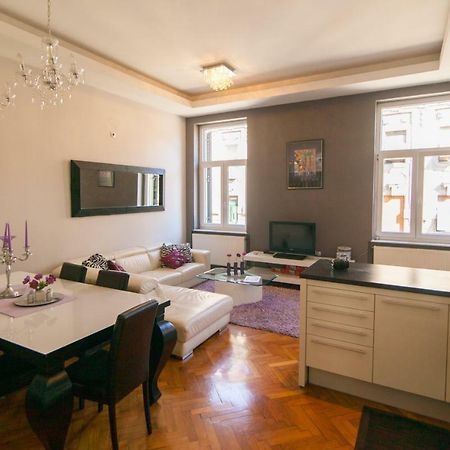 Apartment Luni Rijeka Exteriör bild